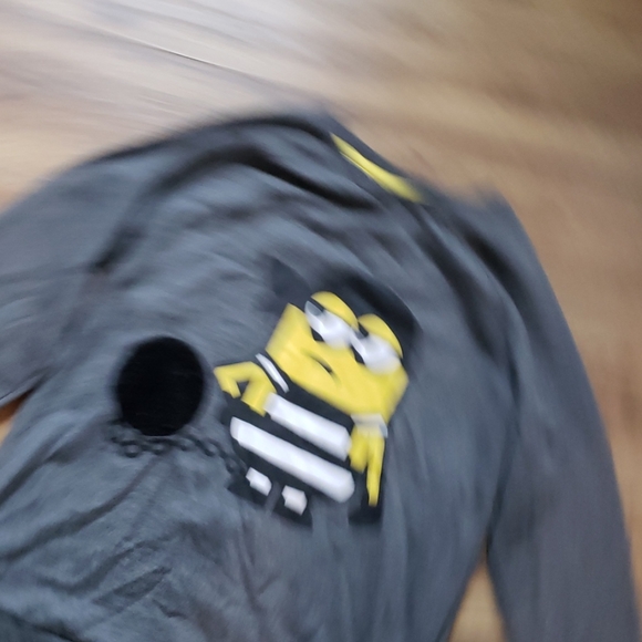 Shirt - Picture 2 of 2